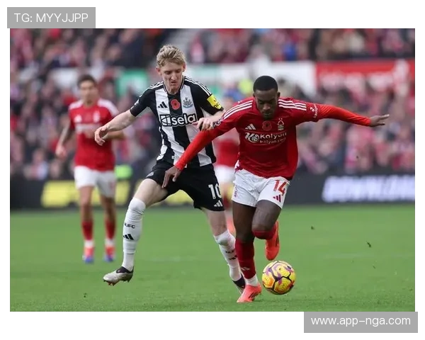 穆里略安菲尔德庆祝进球，巴西中卫成为森林爆冷英雄